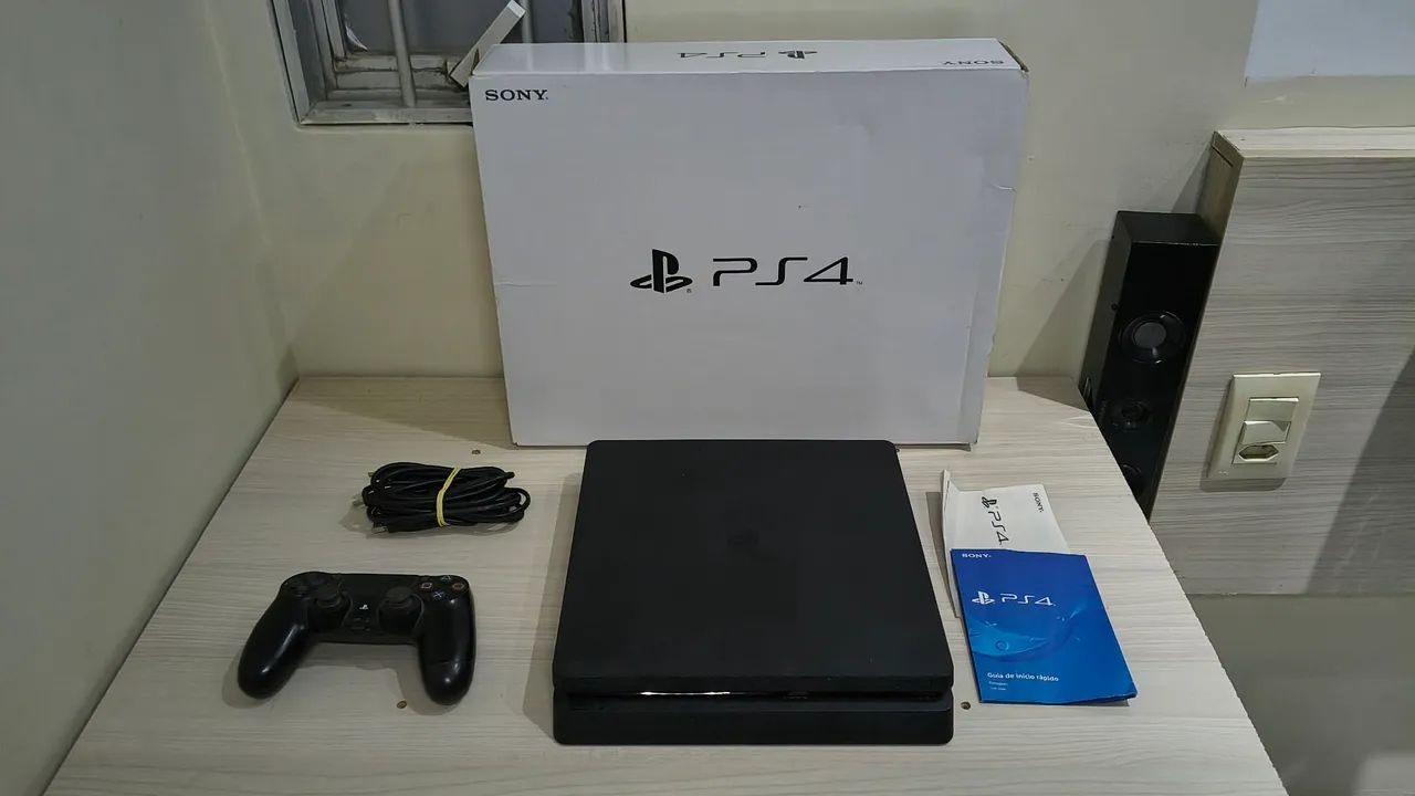 PS4 slim 1TB com base com cooler e carregador 