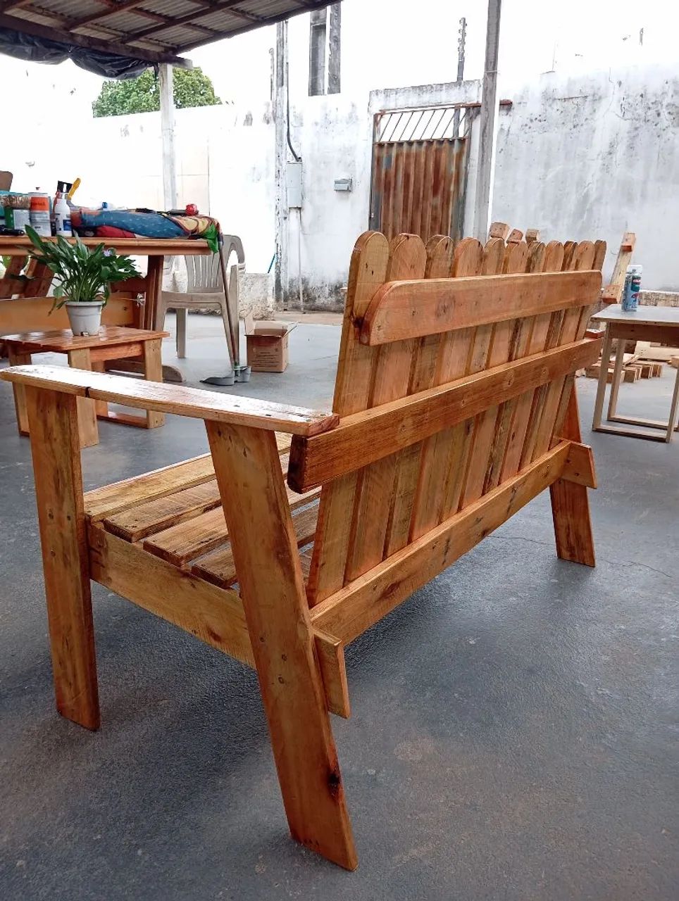 Conjunto de bancos e mesinha - Foto 3