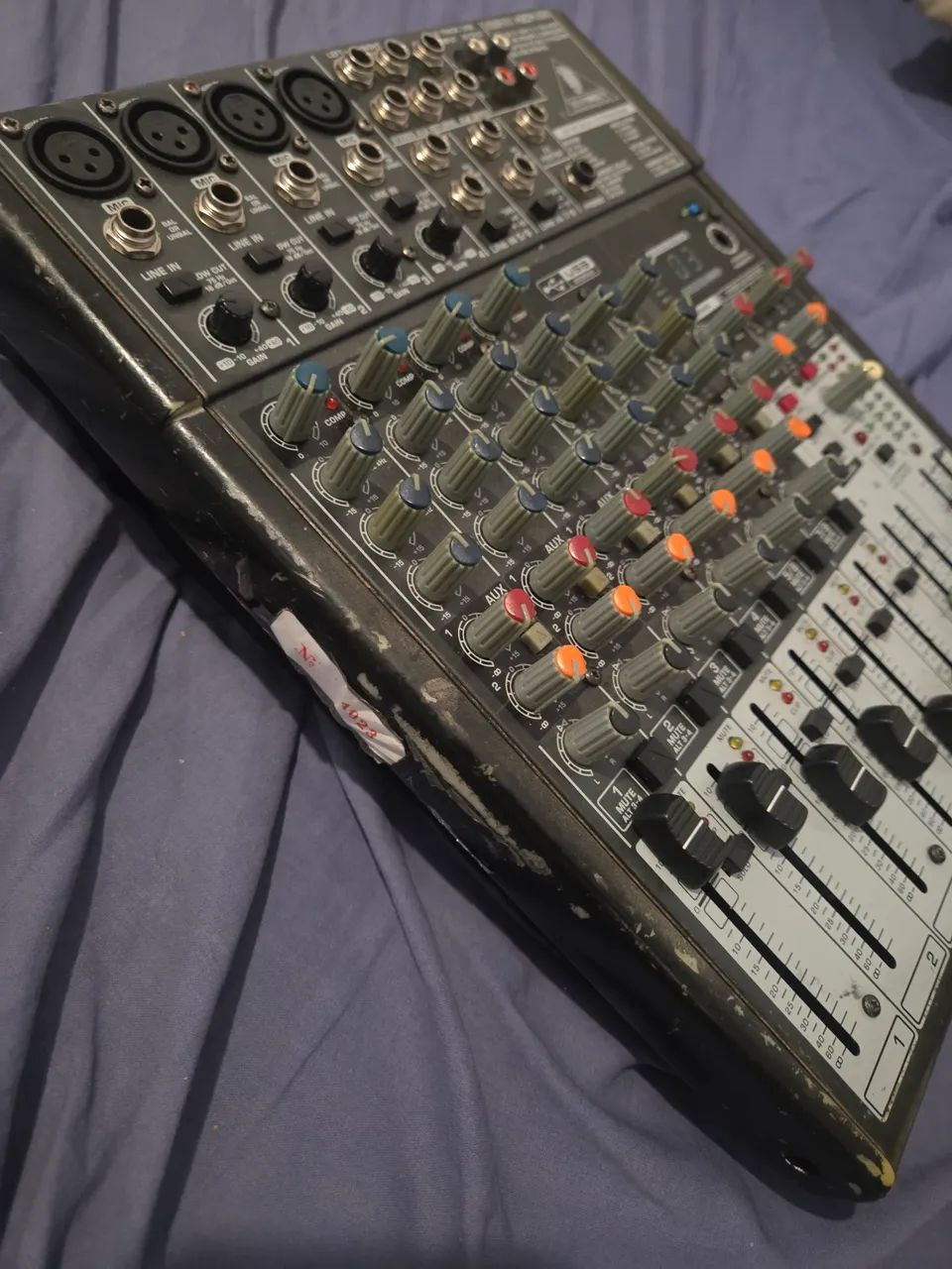 Mesa Behringer Xenyx x1204 usb - Foto 2