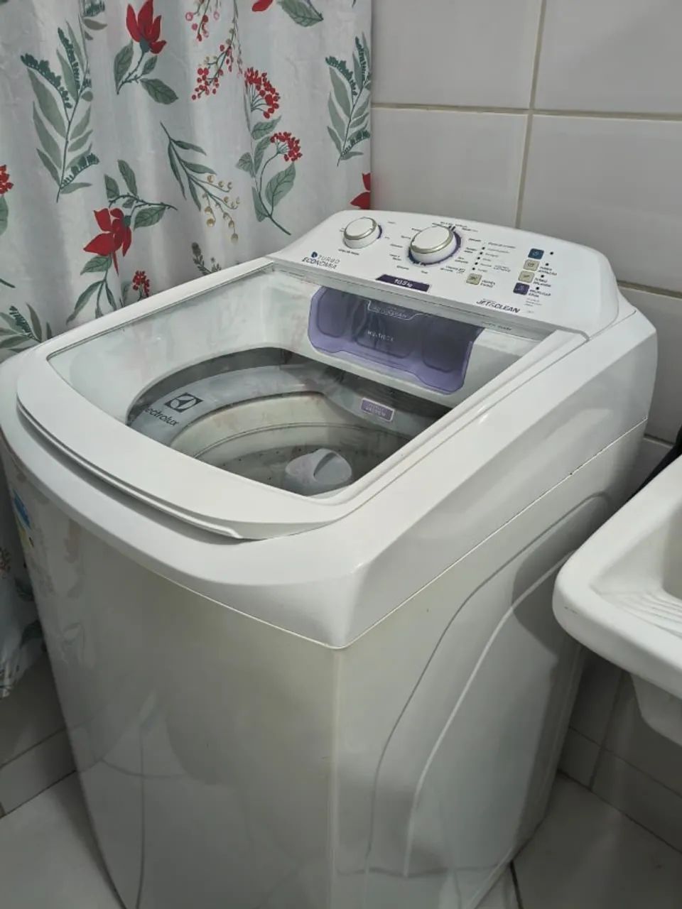 Máquina de Lavar Roupas - Electrolux 