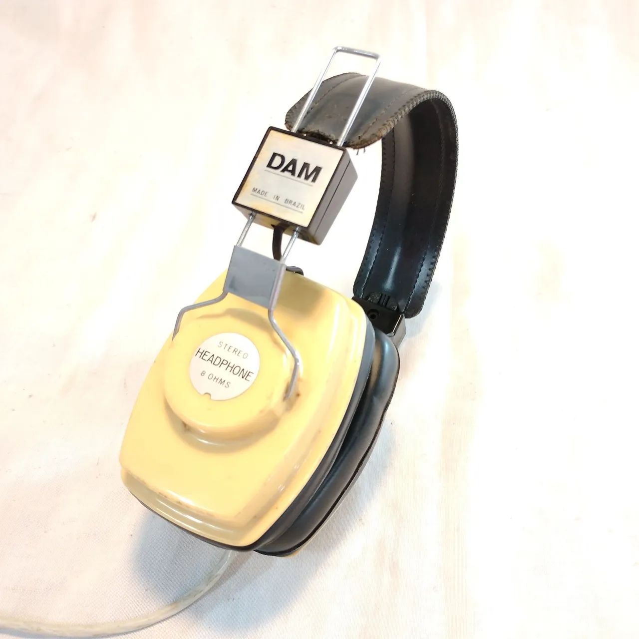 Fone de ouvido antigo Dan anos 80 funcionando 
