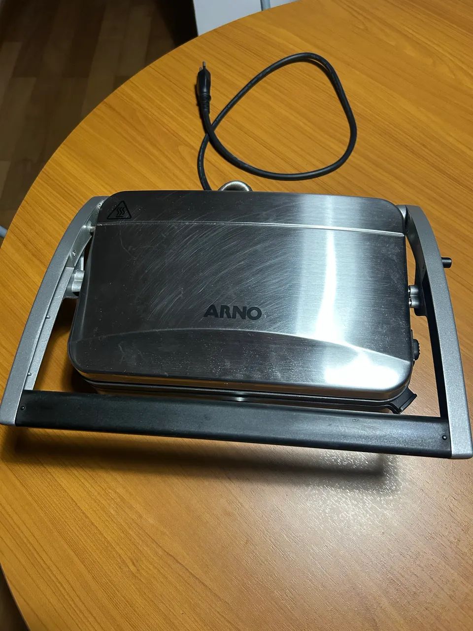 Grill arno 127v