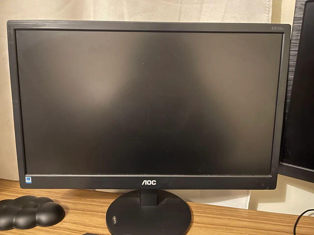 Monitor AOC 18,5? LED - Modelo E970Swn - Ótimo Estado