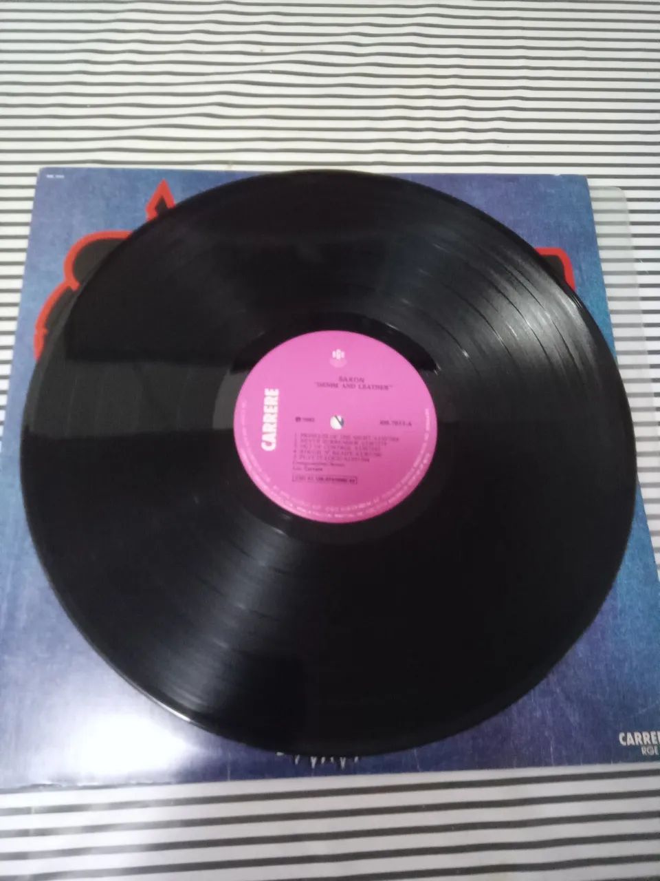 LP disco vinil metal Saxon Denim and Leather - Foto 3