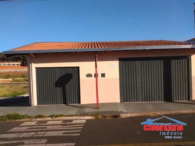 Casa de Alto Padrão com 3 Dormitórios na Vila Costa do Sol em São Carlos