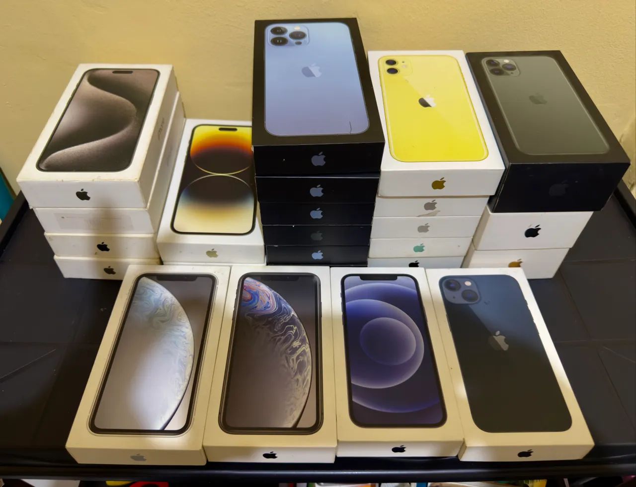 Caixas de iPhones 