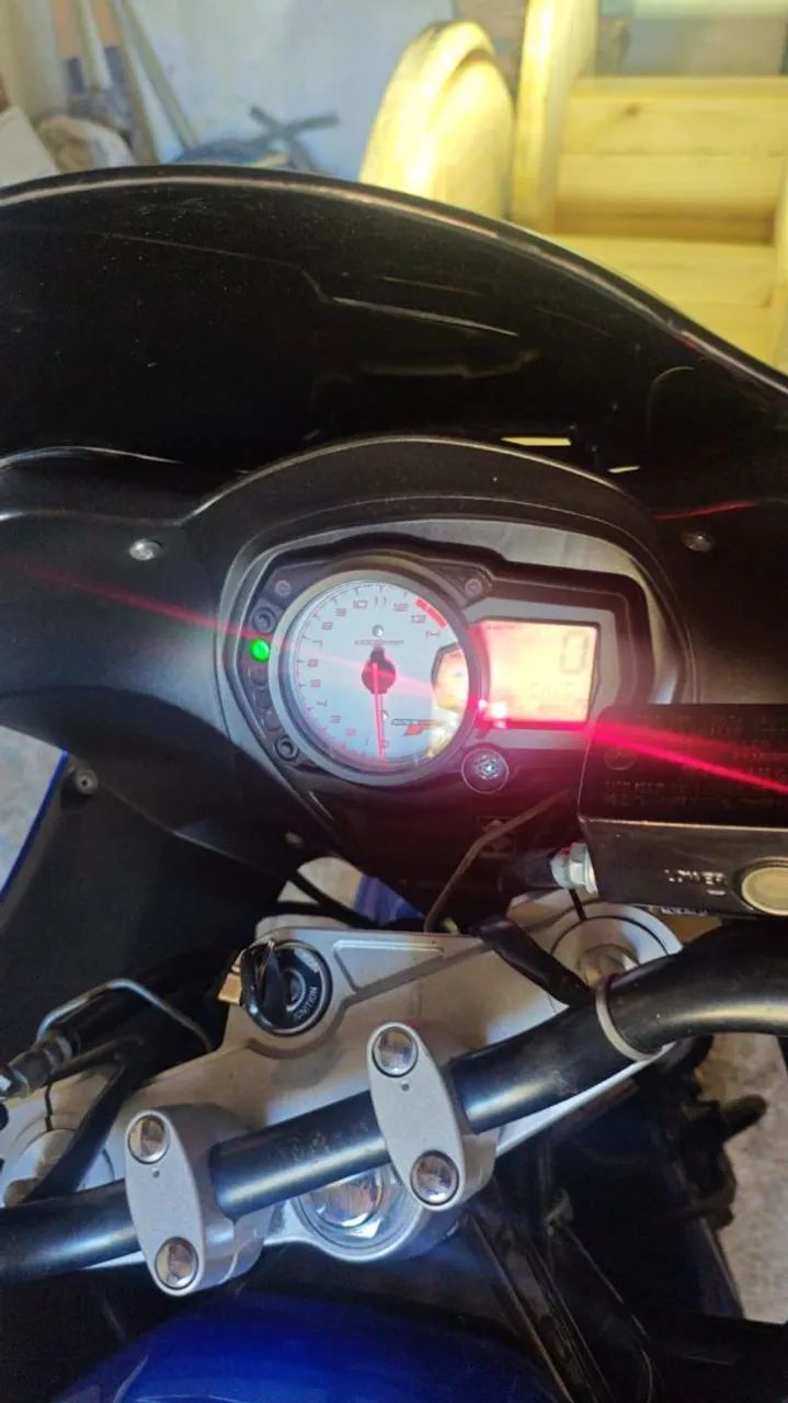Gsx650 Suzuki 2012 - Foto 2