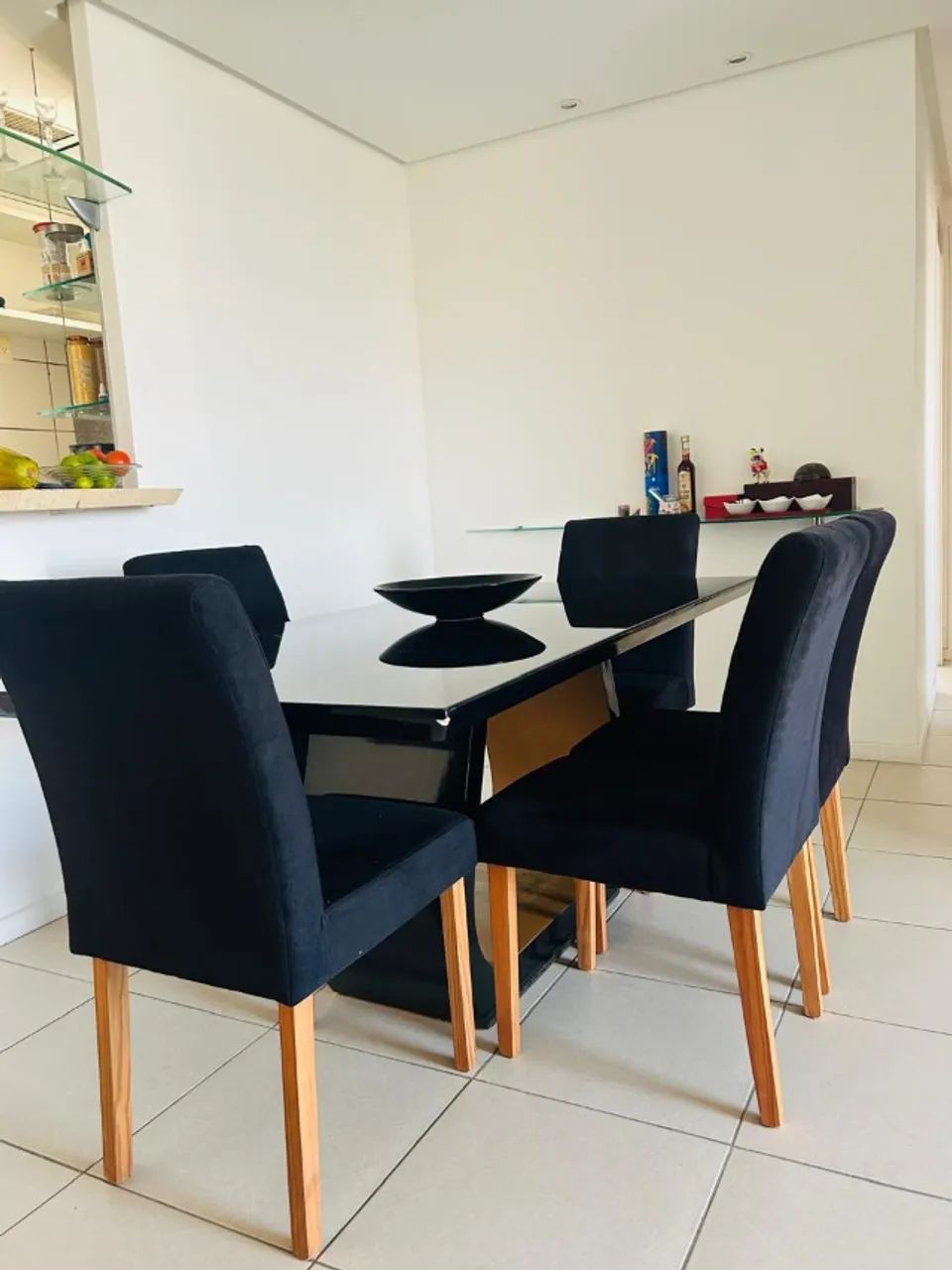 Vendo sofá retrátil e sala jantar 6 lugares bonitos e bom custo-benefício - Foto 2