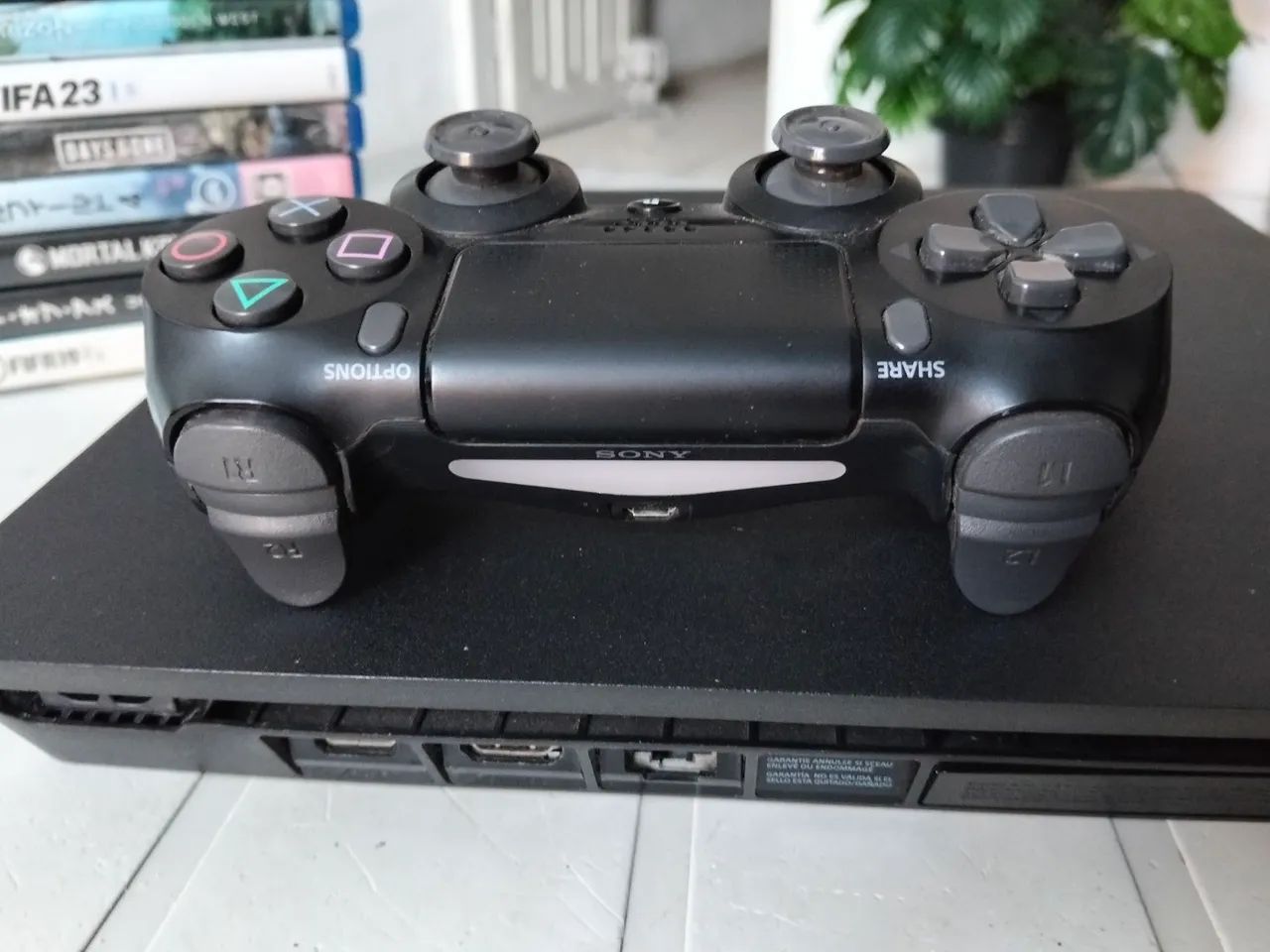 PS4 com controle e jogos - Foto 4
