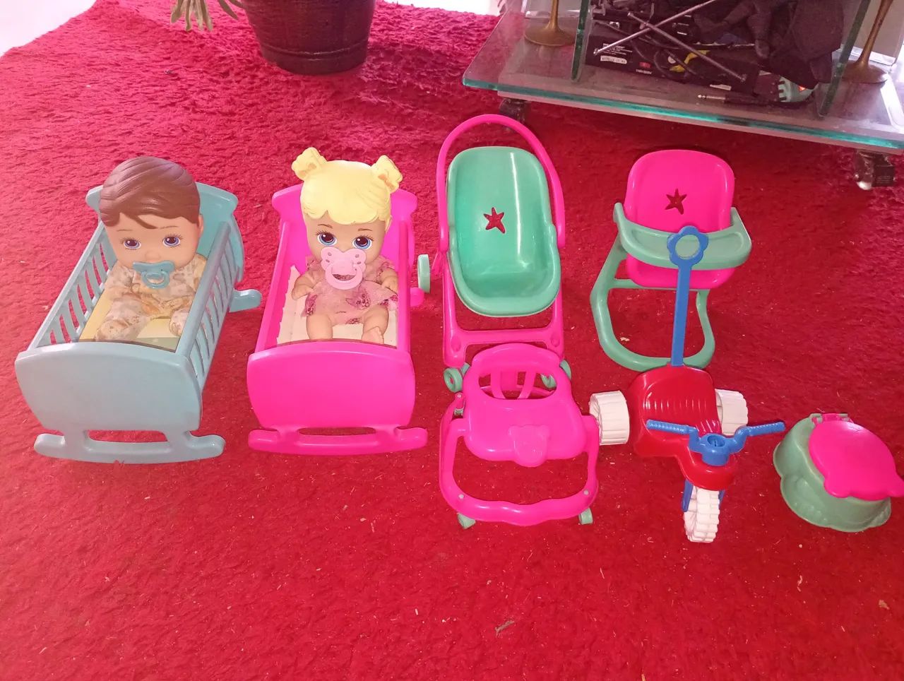 Brinquedos e bonecas 