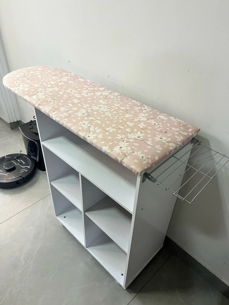 Armário com tábua de Passar Roupas - Foto 2