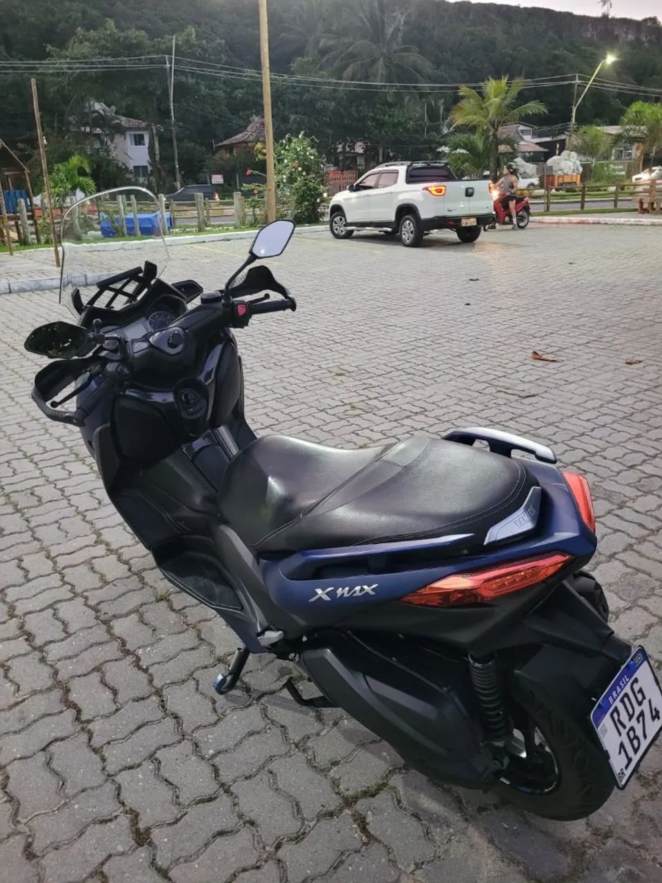 Yamaha X-Max  - Foto 4