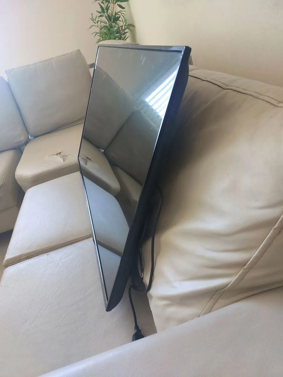 Tv Philco 43''- retirada de peças  - Foto 2