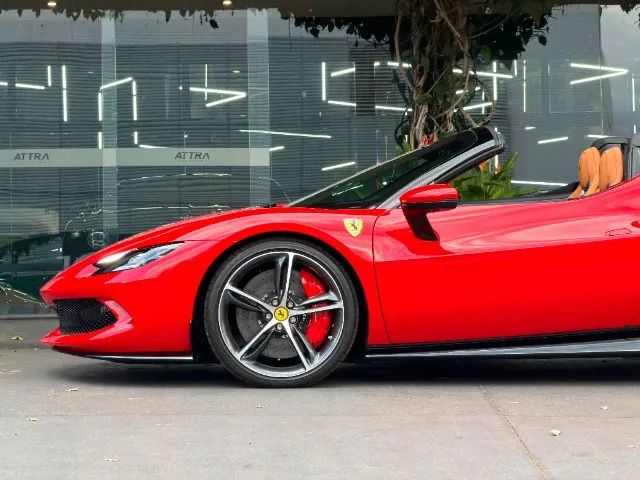Ferrari 296 GTS (Híbrido), foto 7 de 20