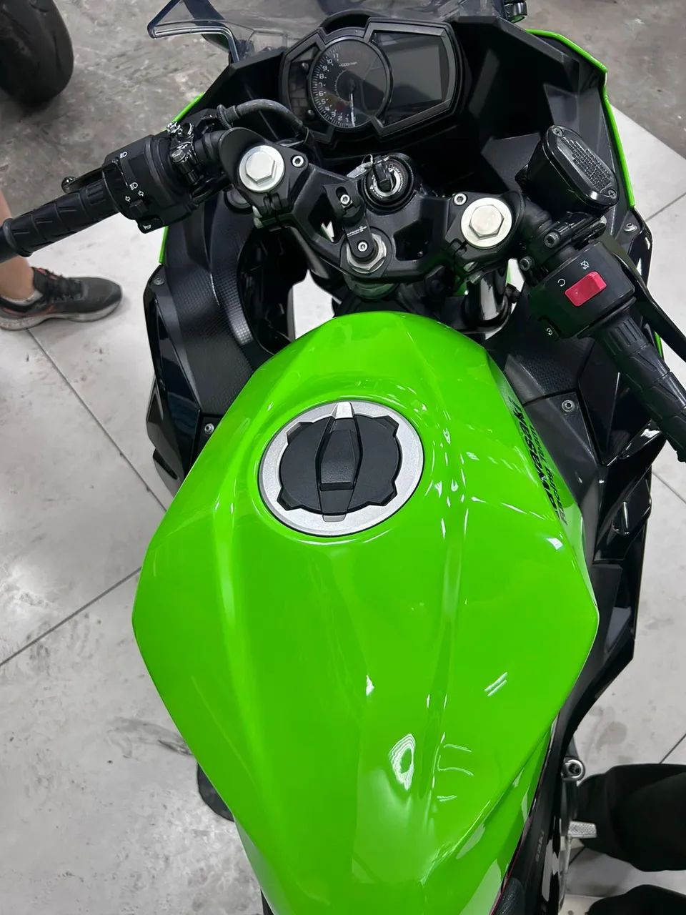 KAWASAKI NINJA 400 KRT EDITION - Foto 4
