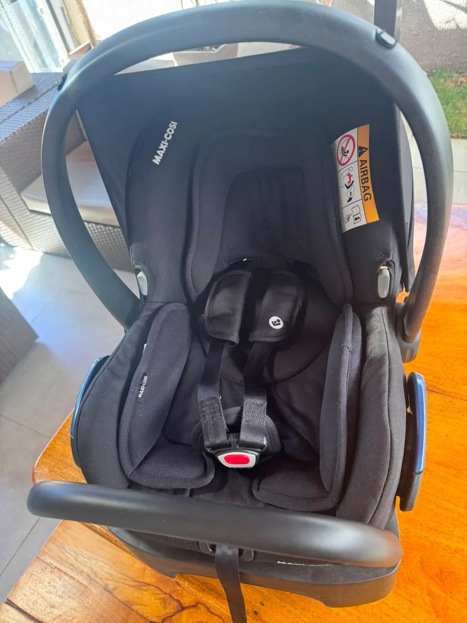 Bebê conforto Maxi Cosi, com base fixa de encaixe - Foto 3