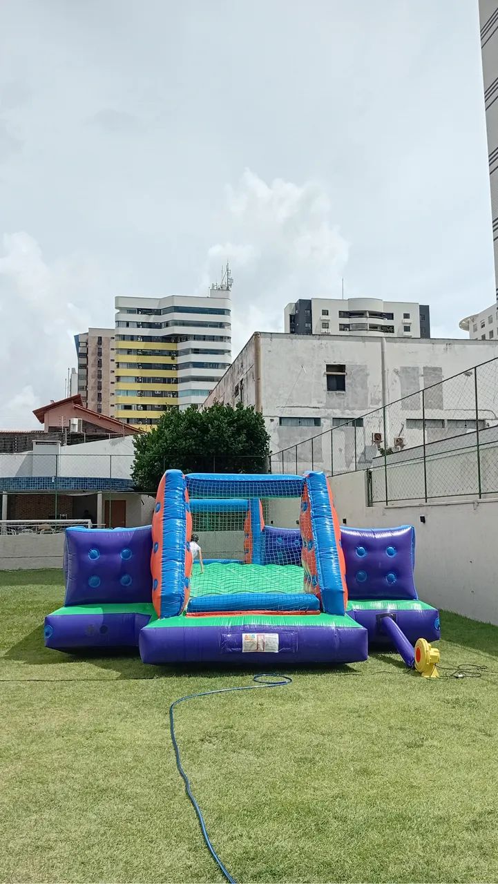 Locação de brinquedos infláveis - Foto 2