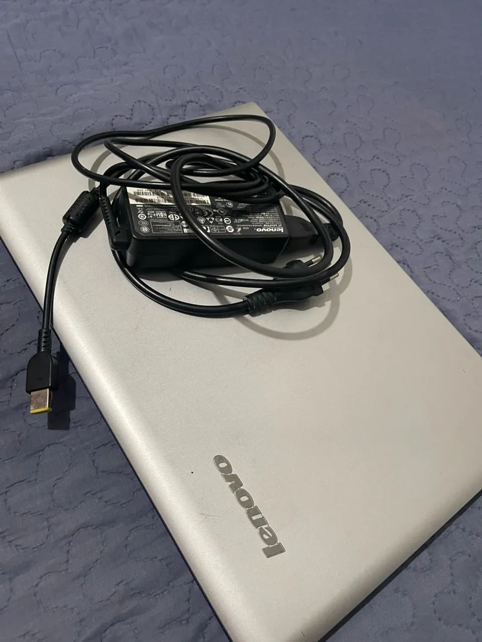 Notebook em perfeito estado .