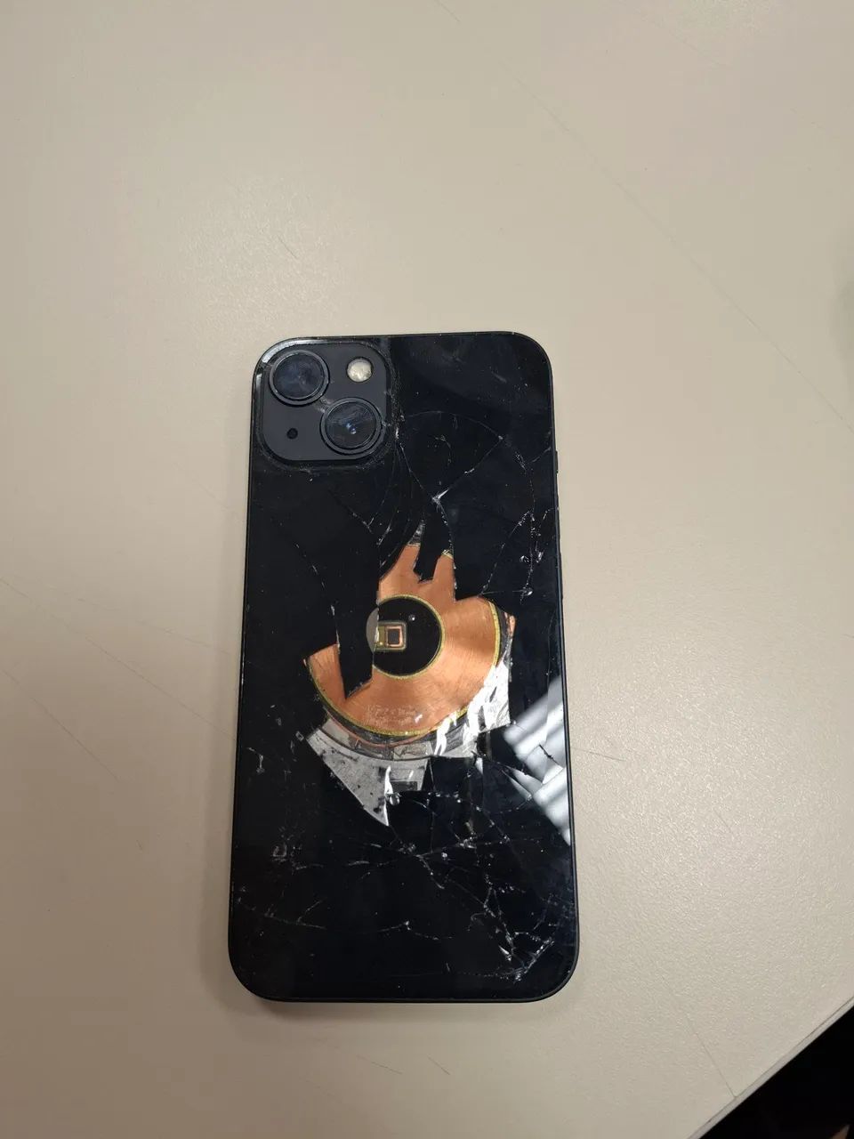 Vendo iPhone 13 128GB