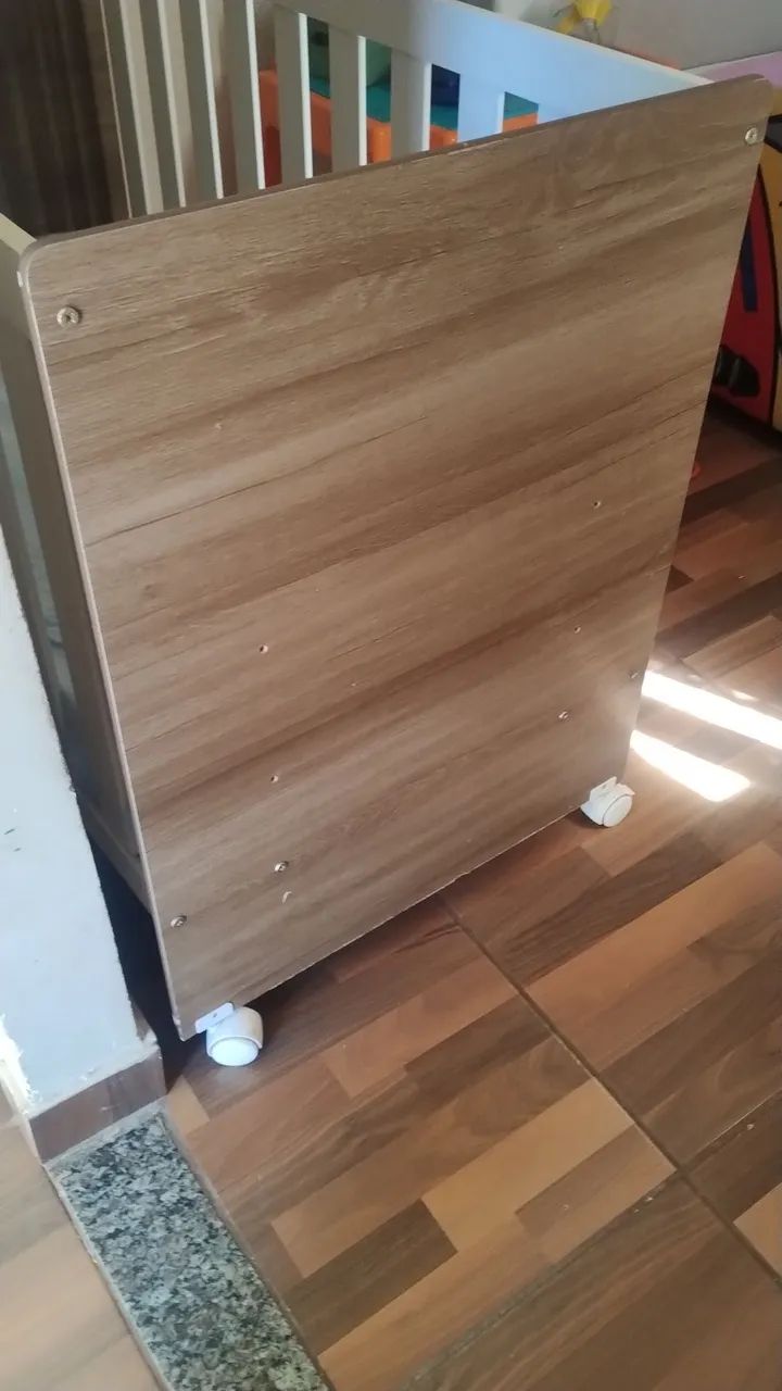 Berço com colchão 
