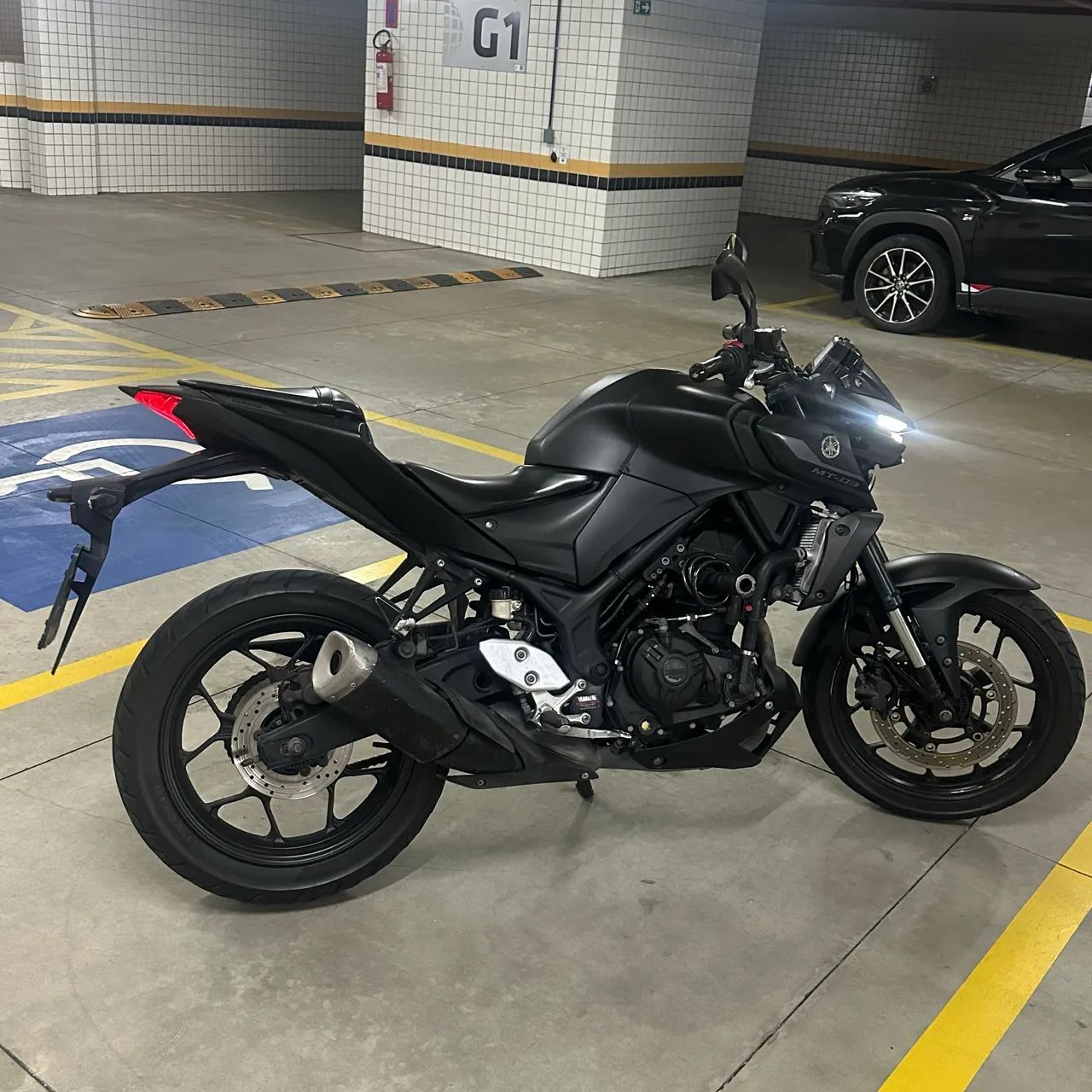 YAMAHA MT-03  - Foto 3
