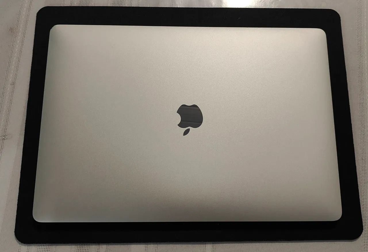 MacBook Pro 15" (2018) - Intel Core i9 / 32GB RAM / 1TB SSD - Excelente Estado! - Foto 3