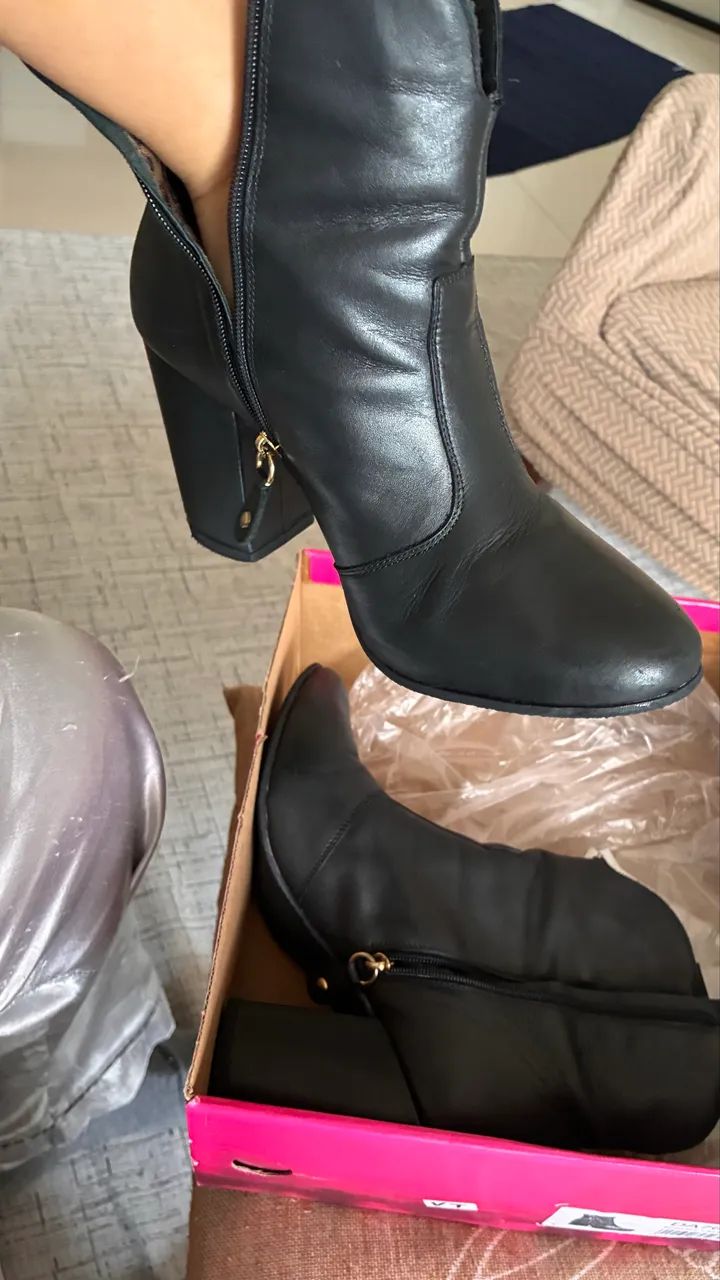 Bota couro da Carmen Steffens 36. - Foto 4