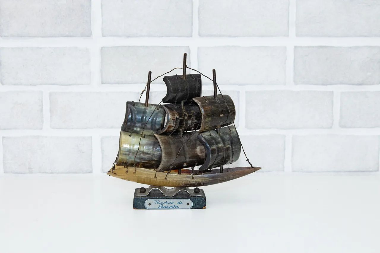barco / caravela miniatura antiga vintage