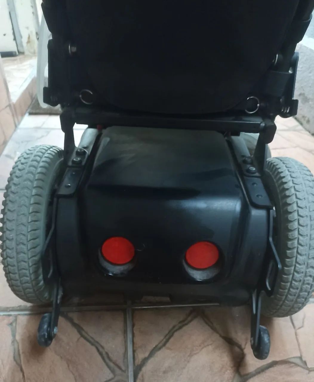 Cadeira de Rodas Motorizada  - Foto 4