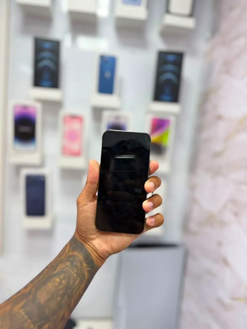 IPHONE 12 PRO MAX 256GB<br>R$ 2.599 - Foto 2