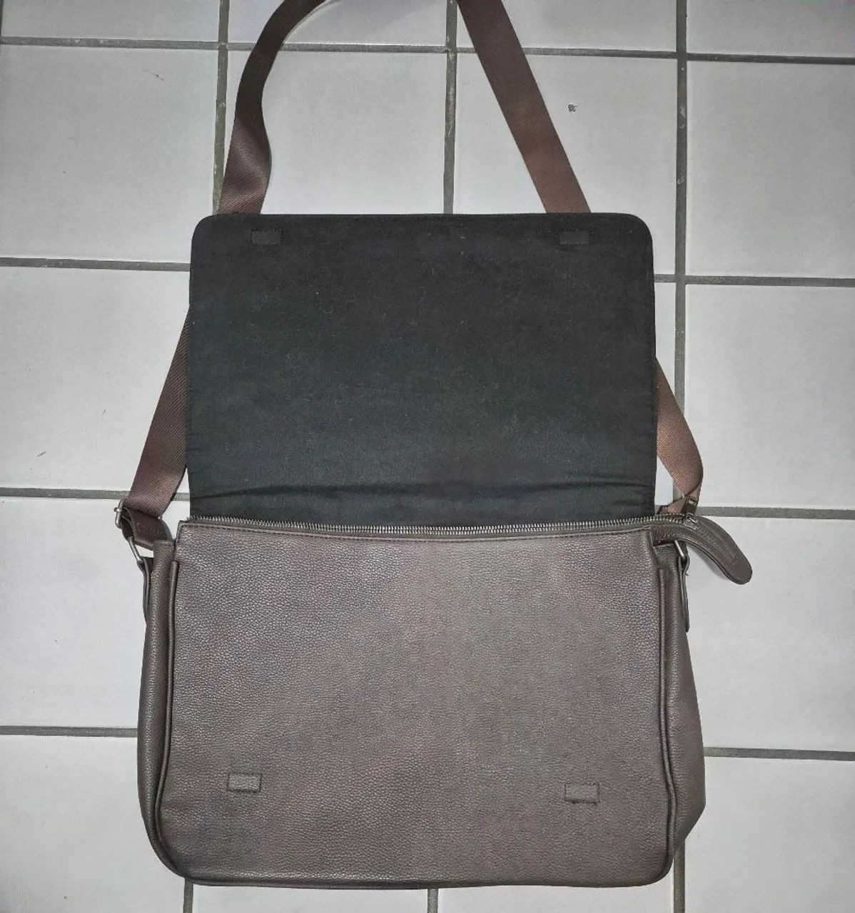 Bolsa transversal couro legítimo  - Foto 3