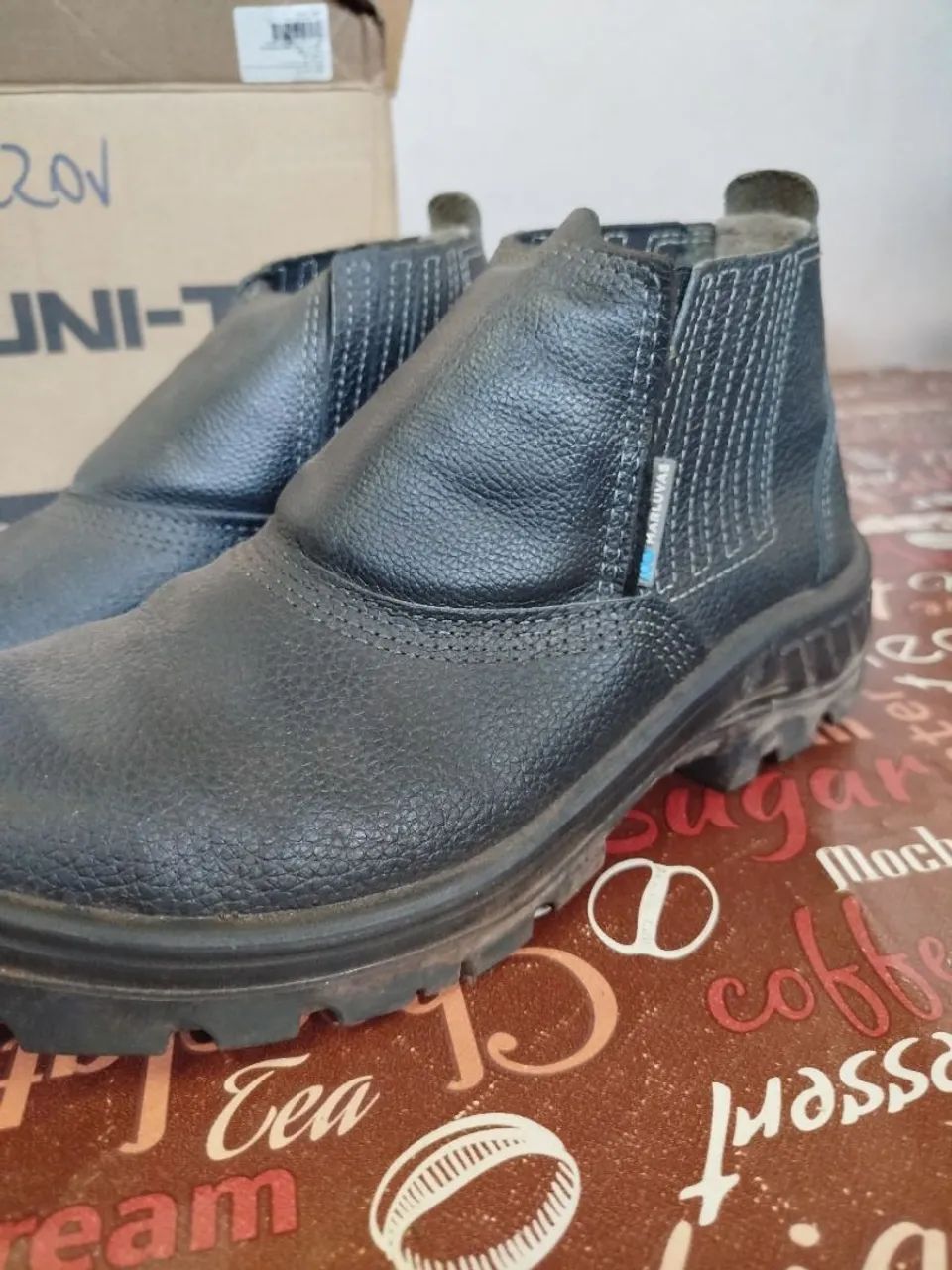 Bota de segurança número 43