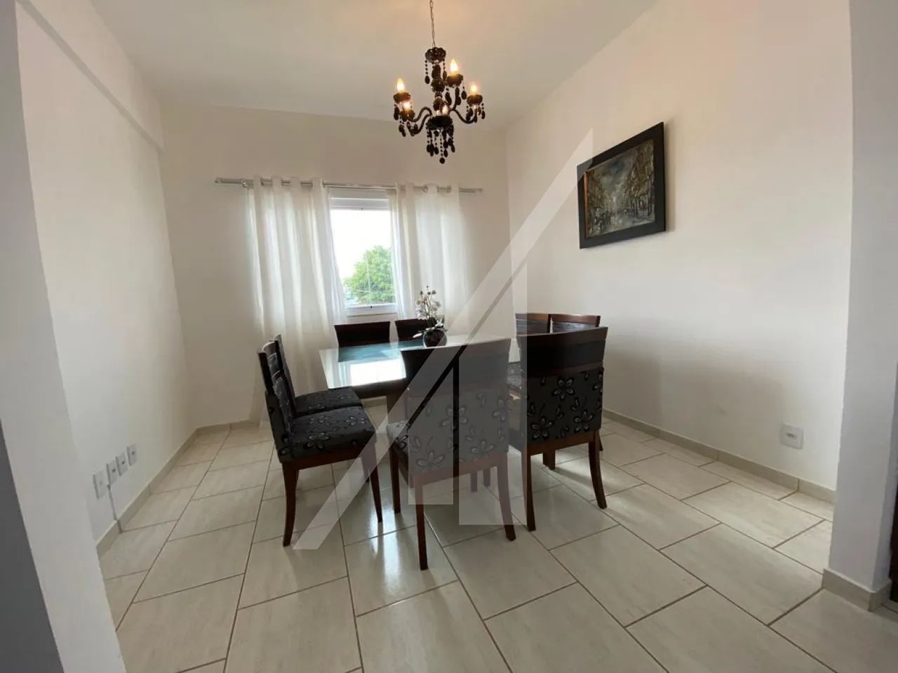 Prédio residencial com 01 apartamento e duas salas comerciais. - Foto 2