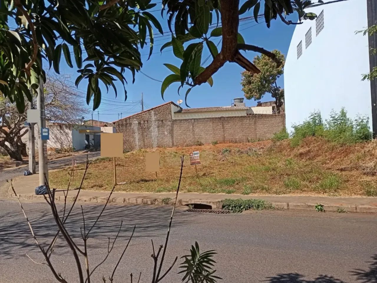 Terreno a Venda no Bairro Mansour