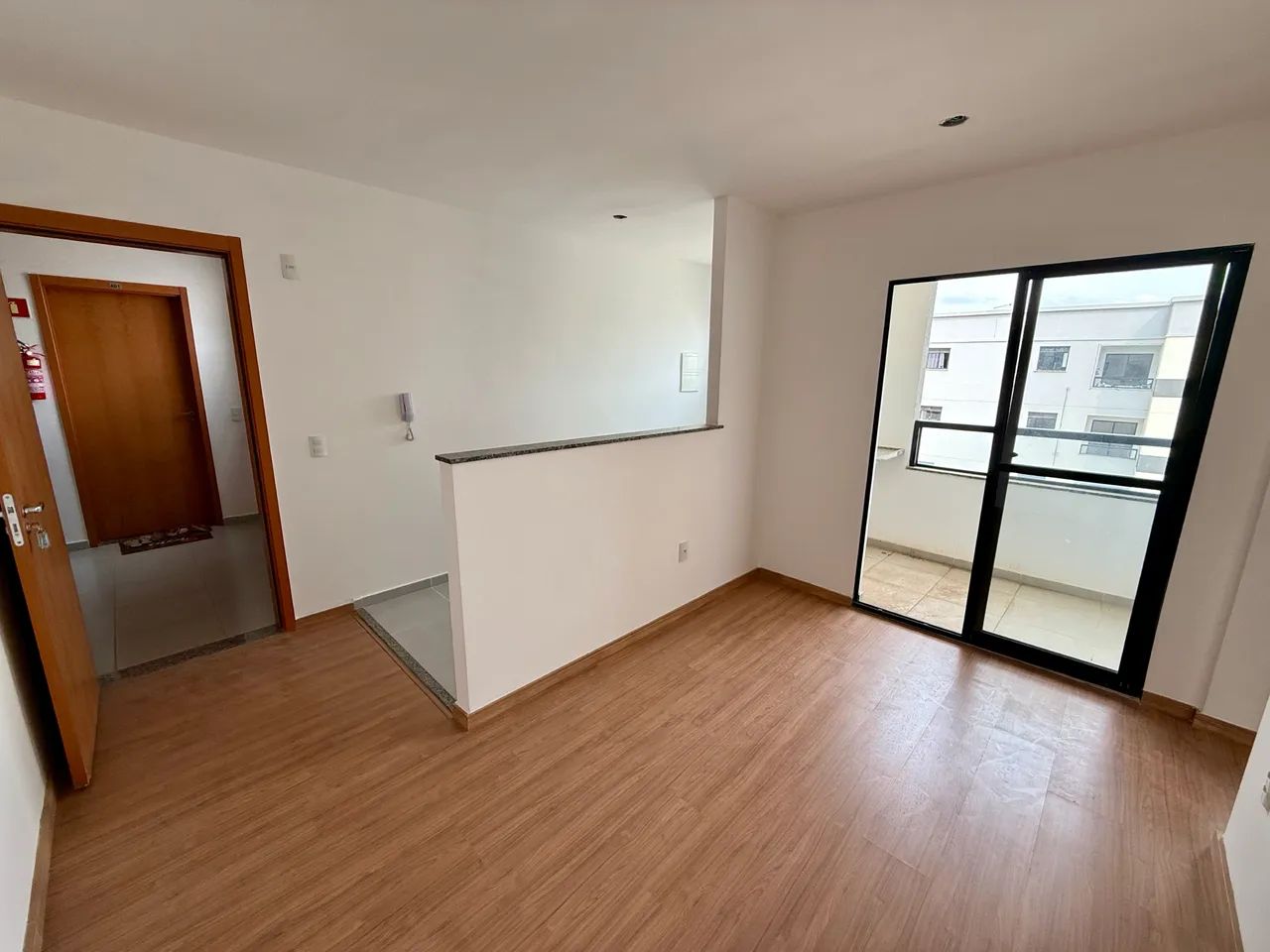 Apartamento dois quartos com varanda  - Foto 2