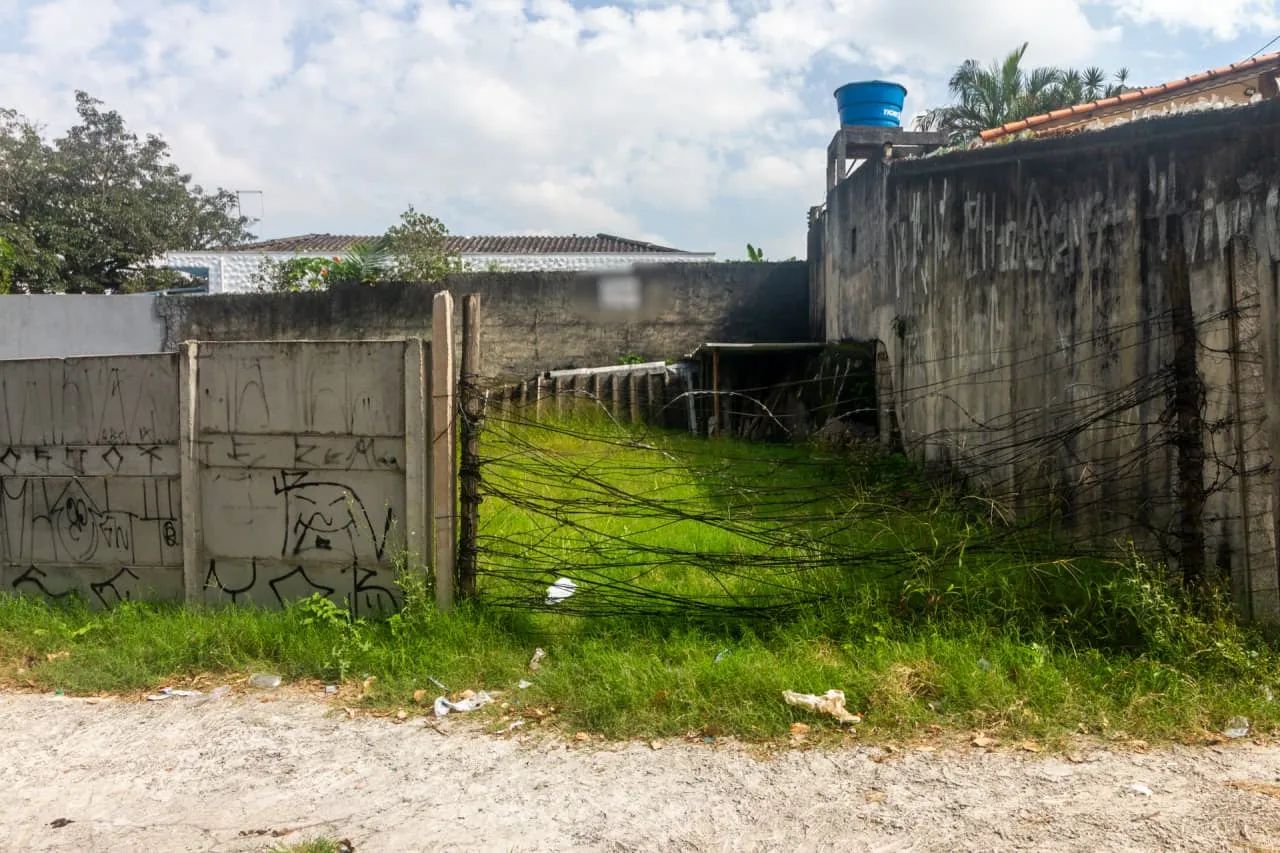 Terreno na Praça Doutor Raul Borges da Rocha, 854  302 m²