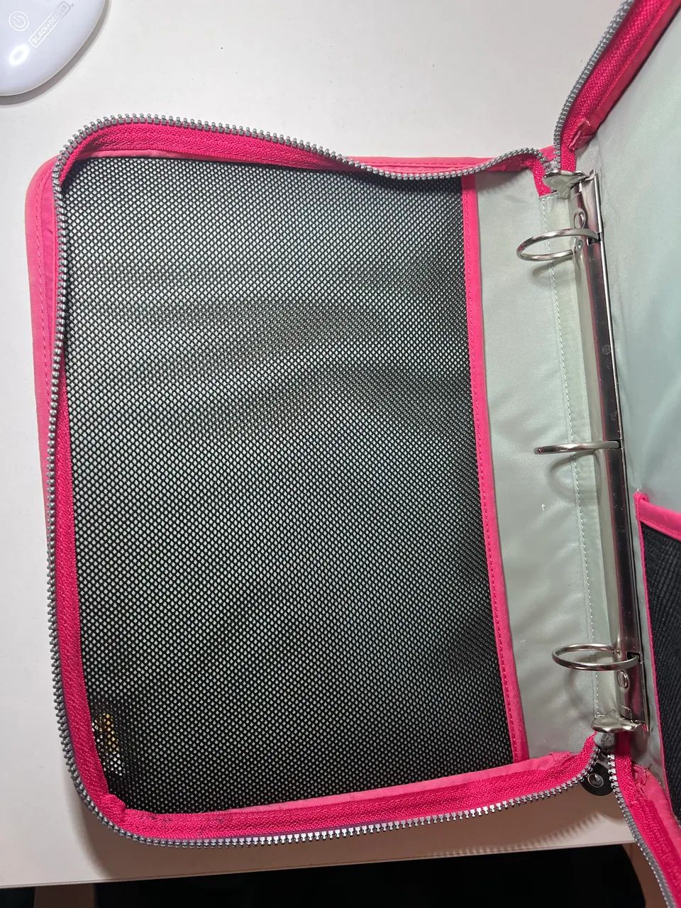 Fichário Kipling rosa - usado, bom estado, com zíper e bolsos internos. - Foto 2