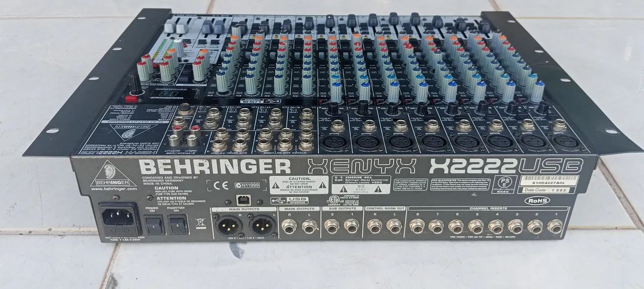 Mesa de som Beringuer x2222usb - Foto 3