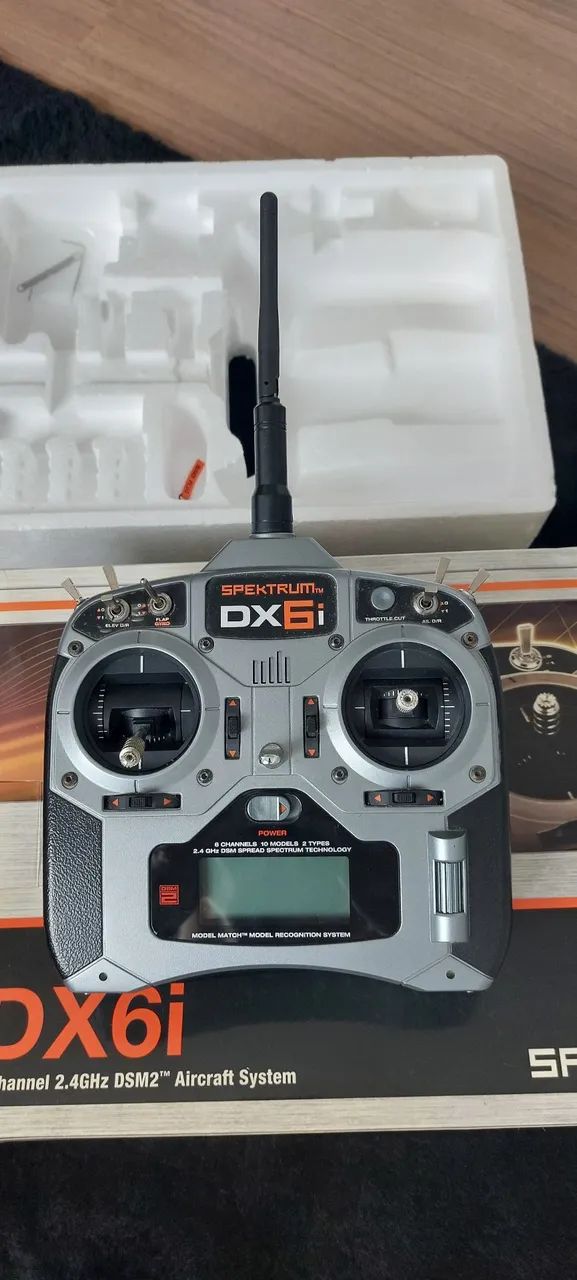 Helicóptero TREX 550E  - Foto 3