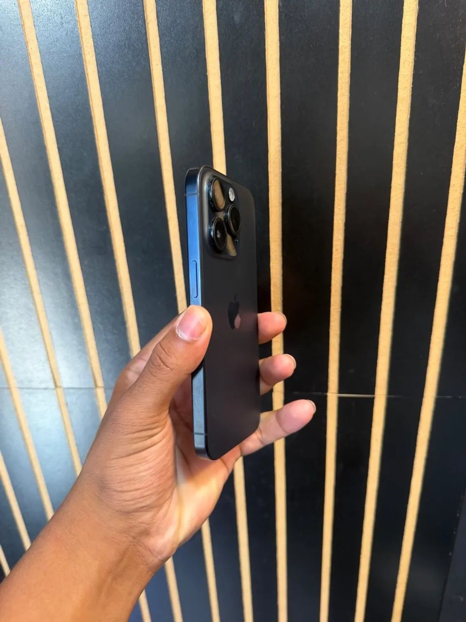 iPhone 15 Pro novinho - Foto 2