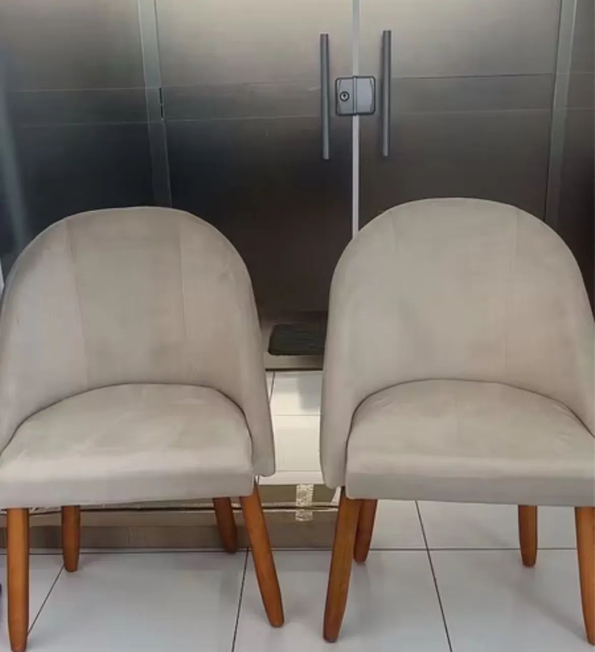 Vendo cadeiras novas