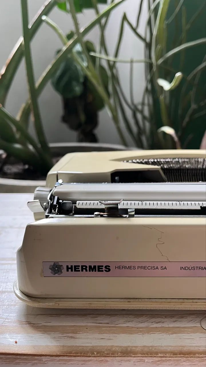 Hermes Baby creme fonte bastão 