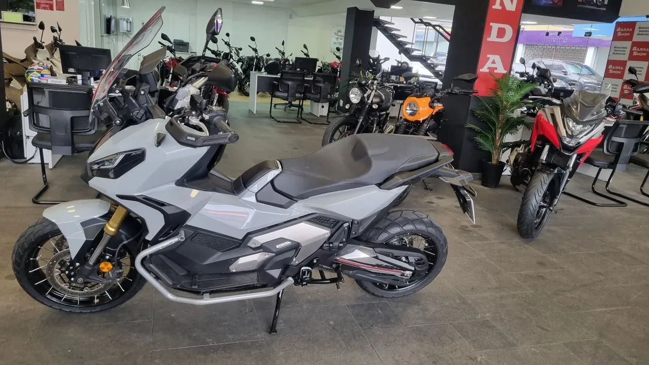 X ADV 750C AUTOMÁTICA 2024 - Foto 5