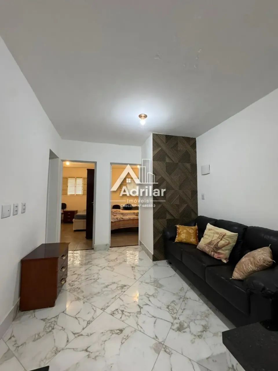 Imóvel para aluguel possui 60 metros quadrados com 2 quartos - Foto 2