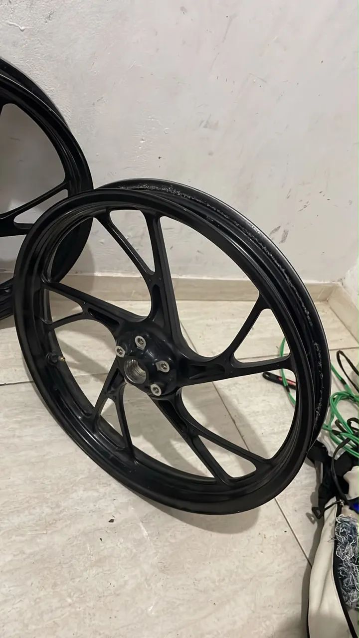 Rodas pé de galinha da 160 - Foto 3