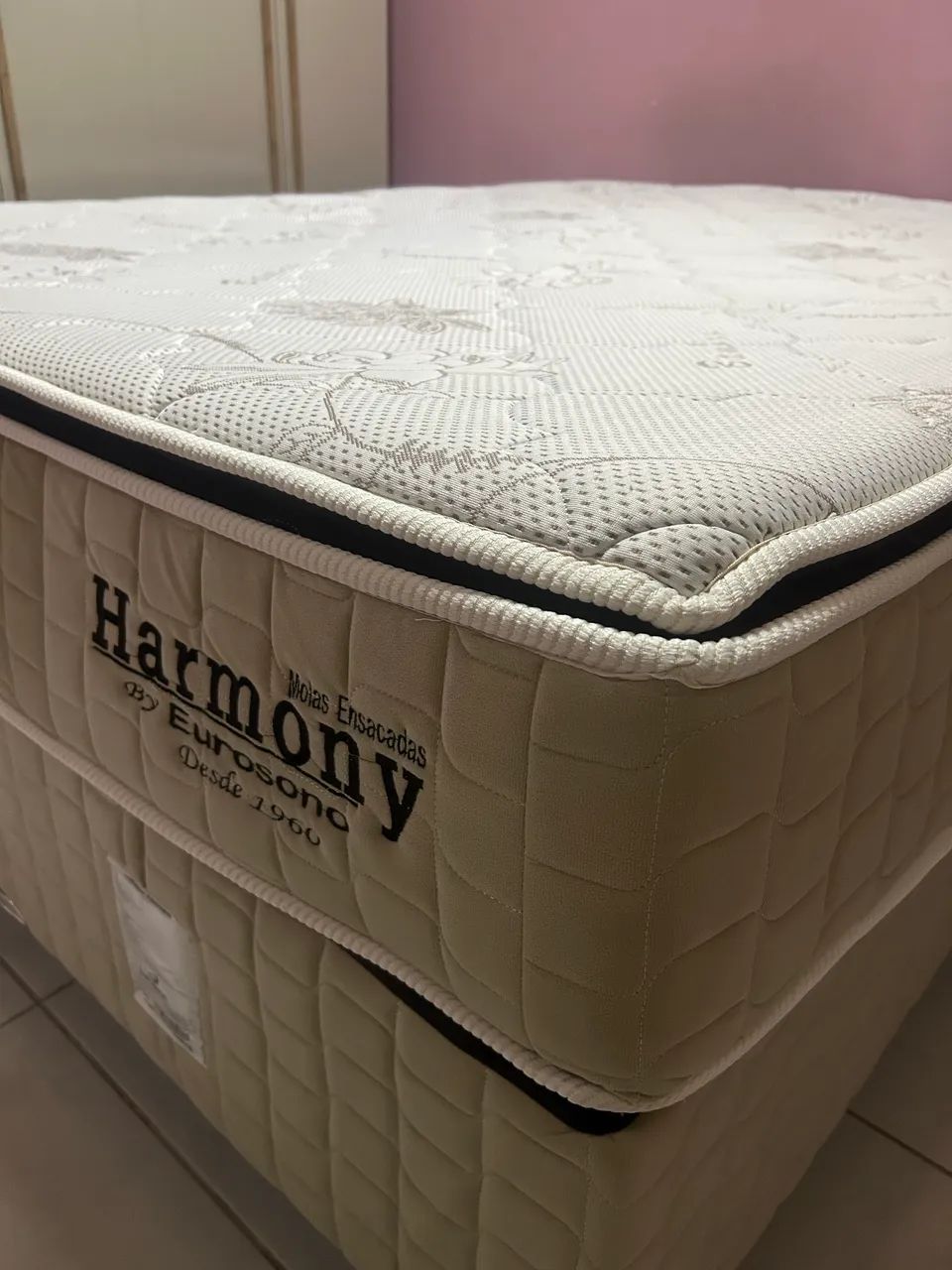 Vendo cama  queen