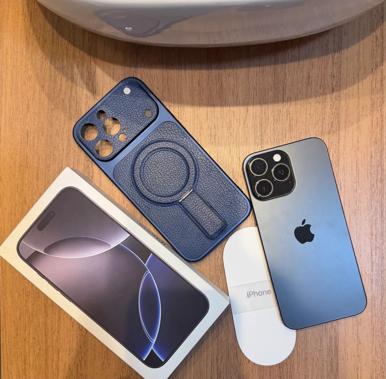 iPhone 16 Pro Max 256 - Foto 3