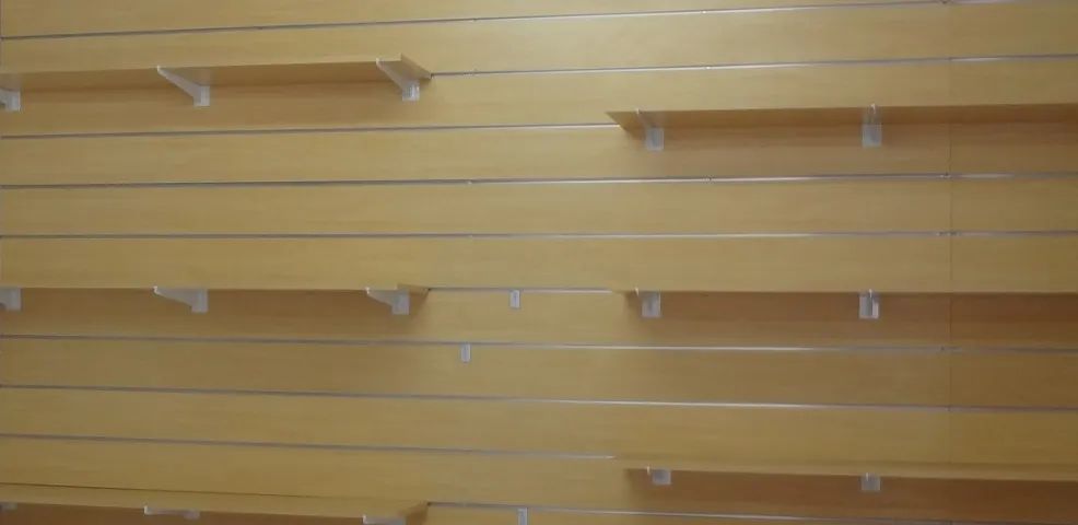 Painel Canaletado em MDF cor marfim de 6 polegadas