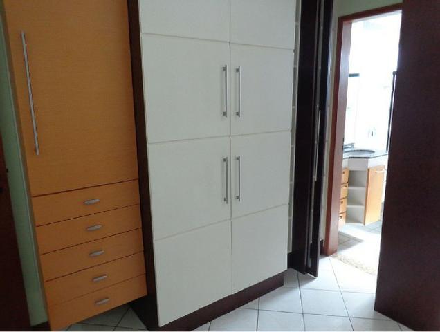 Apto de luxo de frente a praia com 3 suítes, 1 com ar e 2 vagas de garagem - Foto 6