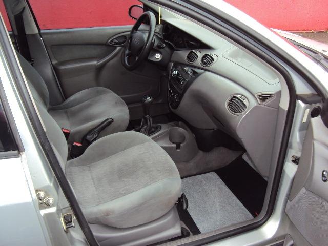 Focus 1.8 hatch completo - Foto 16